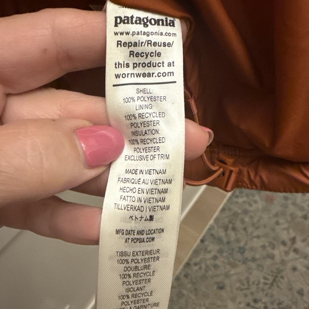 NWT Patagonia Lost Canyon Size L Insulated Hooded Coat Women's - Picture 9 of 16